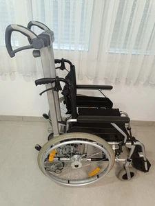 Alber Treppensteiger Scalamobil S35 mit Falt Rollstuhl Moly - Bild 1 von 15