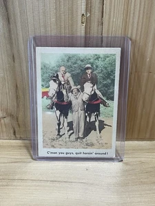 1959 Fleer The 3 Stooges #70 C’mon You Guys, Quit Horsin’ Around! - Picture 1 of 2