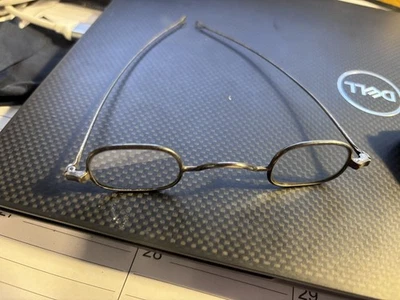 Gafas de lectura antiguas con estuche de cuero marco de alambre principios del siglo 1890 1900? Foto 1 de 4