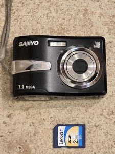Sanyo Xacti VPC-S770BK 7.1MP Digital Camera Black * TESTED And WORKS * - Picture 1 of 10