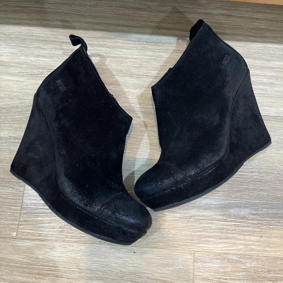 Diesel 超高黑色麂皮绒短靴楔形拉链 8 M 码 — 第 1/4 张图片