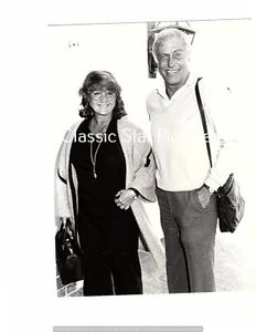 S170 Dick Van Dyke Michelle Tiola Marvin 1984 close up 7 x 9 candid photo - Picture 1 of 2