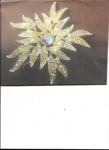 Vintage Sarah Coventry Silver Tone Crystal Rhinestone Flower Brooch