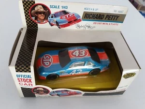 1992 Road Champs 1/43 Richard Petty die-cast & plastic STP 43 Nascar...new - Picture 1 of 1