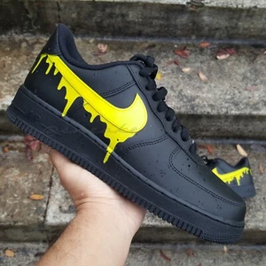 Air Force 1 Bajo NEGRO Y AMARILLO Pintura Goteo Personalizada Nuevo Con Etiquetas - Imagen 1 de 3
