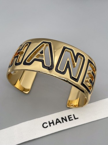 Bracciale CHANEL Oro Ferramenta Design Cavo Smalto Nero Impreziosito CCS 24A