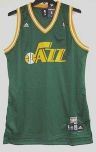 ADIDAS UTAH JAZZ HARDWOOD CLASSICS SWINGMAN CAMISETA VERDE EN BLANCO MEDIANA - Imagen 1 de 7