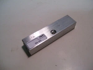 NEU SKF VOGEL 324-561 SCHMIERVERTEILER M10-4PT-M8 ANSCHLÜSSE P3525 - Bild 1 von 5