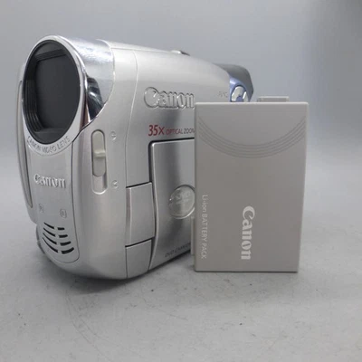 Canon DC210 Handheld DVD-RW Camcorder Silver Tested - Image 1 of 4
