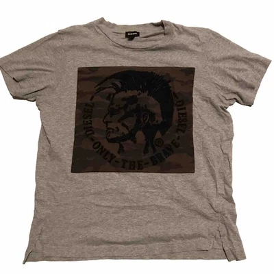 Camiseta Diesel "Only The Brave" Para Hombre Gris Parche Camuflado - Talla S Foto 1 de 3