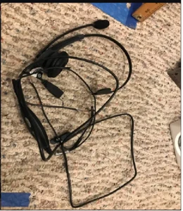 headset for on your pc one sided headphone and has a mic - Picture 1 of 2