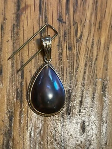 Nuevo Antiguo Stock 14kt Perla Negra Lágrima Colgante AVIGAD-ajuste fino-3,2 gramos - Imagen 1 de 5