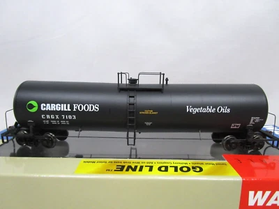 Walthers Gold HO Scale CRGX Cargill 23K Gallon Funnel Flow Tank Car NOS 932-7268 - Image 1 of 4