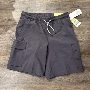 Jungen Adventure Shorts - All In Motion Größe L 10/12 - Bild 1 von 1