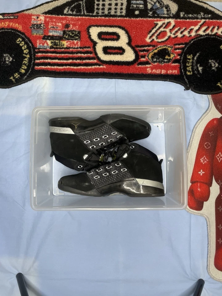 Talla 10 - Air Jordan 17 OG Negro Metálico Plateado Foto 1 de 4