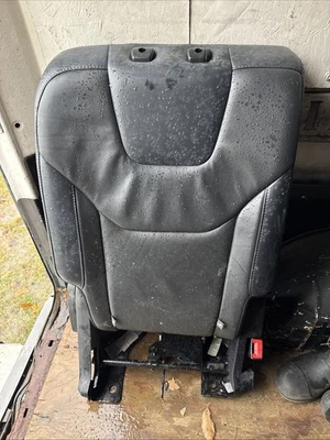 Ford Edge 2016-2024 asiento trasero derecho del lado del pasajero cojín superior fabricante de equipos originales negro_le Foto 1 de 4