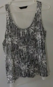 Decjuba casual sleeveless tank top with Hi-Lo hem Size S - Picture 1 of 7