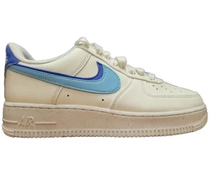 Scarpe Nike Air Force 1 '07 LV8 da uomo taglia 7,5 - DO9786-100 blu vela chill - Foto 1 di 6
