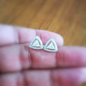 0.35Ct Tiny White Trillion CZ Women's Earrings In Solid 925 Sterling Silver - Picture 1 of 2