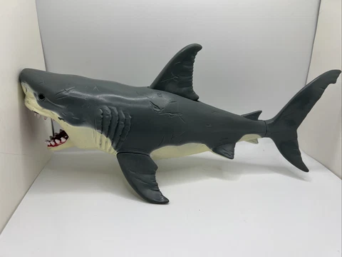 Toys R Us Chap Mei Chomping Jaws Action 11" Great White Shark Toy Figure Cover