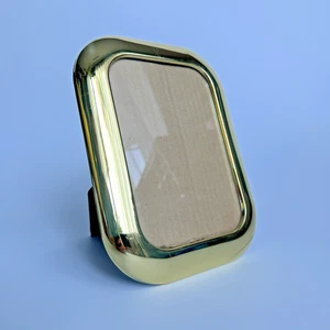 Vintage 5x7” Brass Finish Rounded Metal Picture Photo Frame Mid Century Modern - Picture 1 of 9