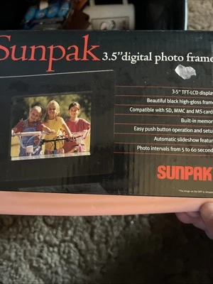 SUNPAK 3.5" PORTABLE DIGITAL PHOTO ALBUM PICTURE FRAME -BLACK - NEW IN THE BOX  - Image 1 of 4