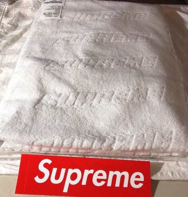 BEST Louis Vuitton Supreme Printing Beach Towel • Kybershop