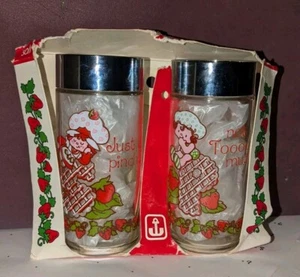 Vintage 1980 Erdbeere Shortcake Glas Salz + Pfefferstreuer mit Box ~ Anker Hocking - Bild 1 von 19