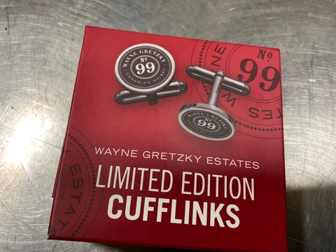 Wayne Gretzky Estates Limited Edition Cufflinks  Whiskey NEW Cover