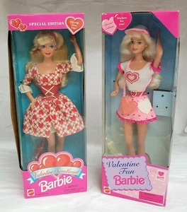 Lotto di 2 adesivi vintage Valentine Fun Sweetheart 95-96 edizione speciale Barbie bambola - Foto 1 di 9