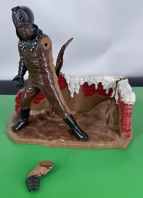 ADDAR 1973 MODEL KIT THE PLANET OF THE APES GENERAL URSAS BUILT Missing Pieces - Image 1 of 4