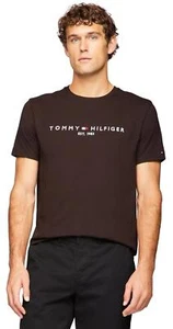 Camiseta TOMMY HILFIGER Para Hombre Calce Regular Tommy Logo Bordada Cuello Redondo, Choco - Imagen 1 de 4