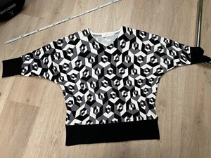 Feinstrickpullover Ausgefallenes geometrisches Muster wie Vasarely oder Escher - Bild 1 von 9