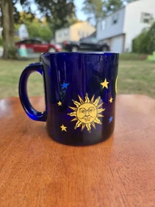 Taza de café vintage de vidrio celestial Libbey azul cobalto sol luna estrellas - Imagen 1 de 17