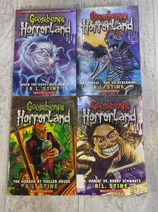 Lot Of 4 R.L. Stine Goosebumps Horrorland Books 5/8/13/19 - Bild 1 von 15