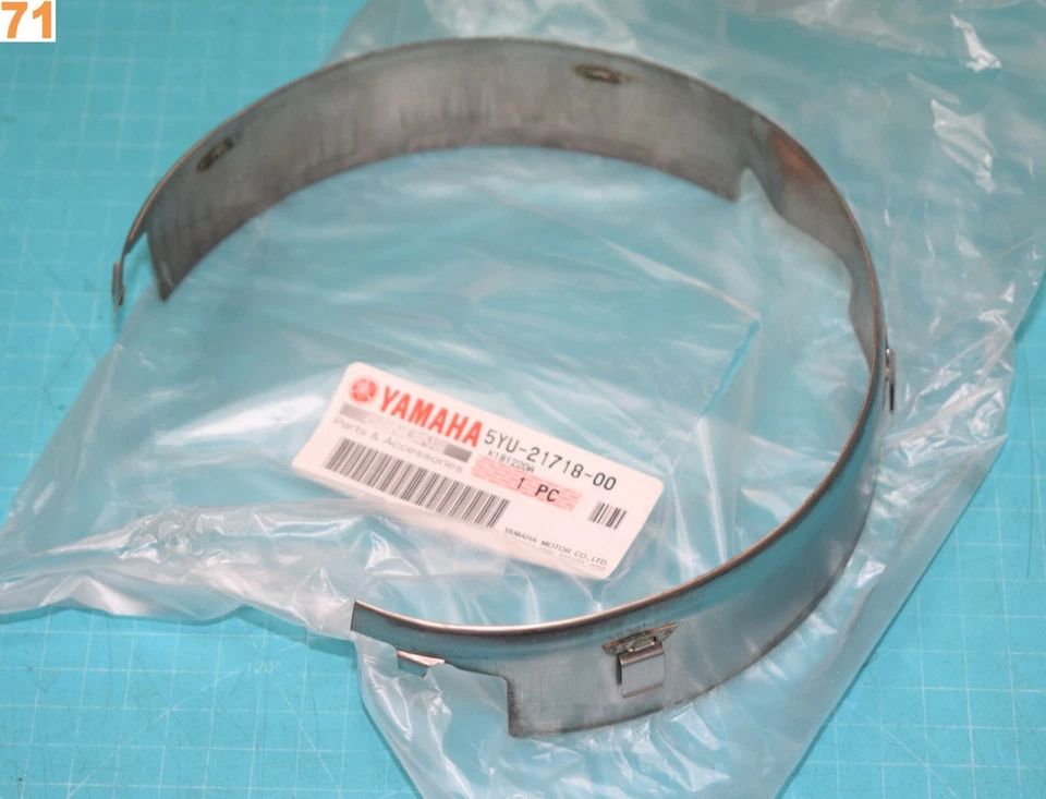 Collier d'embout d'échappement YAMAHA 5YU-21718-00 pour  MT01 de 2005/2012 neuf - Photo 1/1