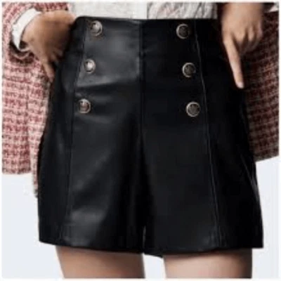 Pantalones Cortos Zara Cintura Alta Metal Botón Imitación Cuero Negro Talla MED NUEVOS CON ETIQUETAS Foto 1 de 4
