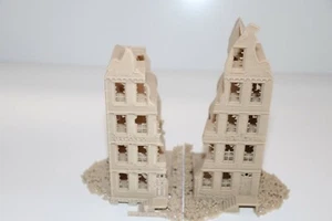 Beschädigte zerstörte niederländische Stadthäuser 15mm WW2 Wargaming WW2 - 2 Varianten - Bild 1 von 7