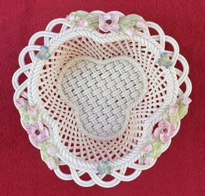 Cuenco canasta floral de porcelana tejida vintage BELLEEK Ireland - Imagen 1 de 8