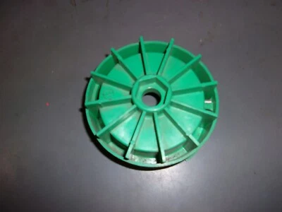 BUJE POULAN OEM NOS CON AHORRO DE LÍNEA 92673 P8-3 Foto 1 de 3