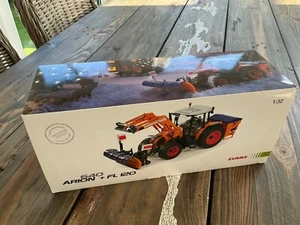 Wiking 1:32, Traktor Claas Arion 640 + FL120 Kommunal, Limited Edition - Bild 1 von 2