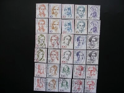 Германия 1986/98 - знаменитые женщины - 20 различных марок x 2 б/у, всего 41 марки - Изображение 1 из 4