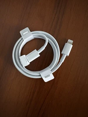 Apple Original- USB-C to Lightning Charging Cable (1m/3.3ft), OEM - NEW !!! - Image 1 of 3