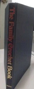 Vintage 1970s THE FAMILY CROCHET COLLECTION BOOK HB Printed in Holland by Hemlyn - Picture 1 of 9