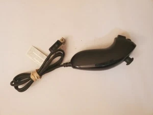 Black Nunchuks (Wii) - Picture 1 of 2