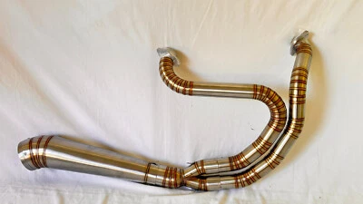 2 Into 1 Custom Exhaust fits Harley Davidson Dyna FXR/FXD/STREET BOB/STURGIS - Imagem 1 de 4