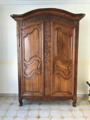 ARMOIRE DATÉ 1810 de STYLE LOUIS XV  en CHÊNE TRES BON ETAT BELLE PATINE - Photo 1/4