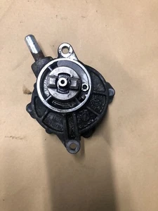 mercedes sprinter,08-w906-2.2-CDi 646 Brake Vacuum Pump-LA 1231052 - Picture 1 of 4