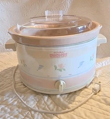 Vintage Rival Crock Pot Slow Cooker 3355 Stoneware Pink 5 Qt Clear Plastic Lid - Image 1 of 4