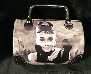 Frühstück bei Tiffany Audrey Hepburn Kaffeebecher entworfen, um wie eine Handtasche auszusehen - Bild 1 von 6